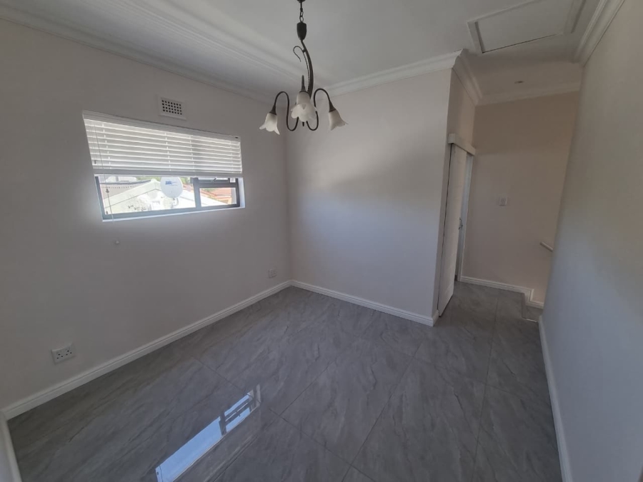 2 Bedroom Property for Sale in Rondebosch East Western Cape